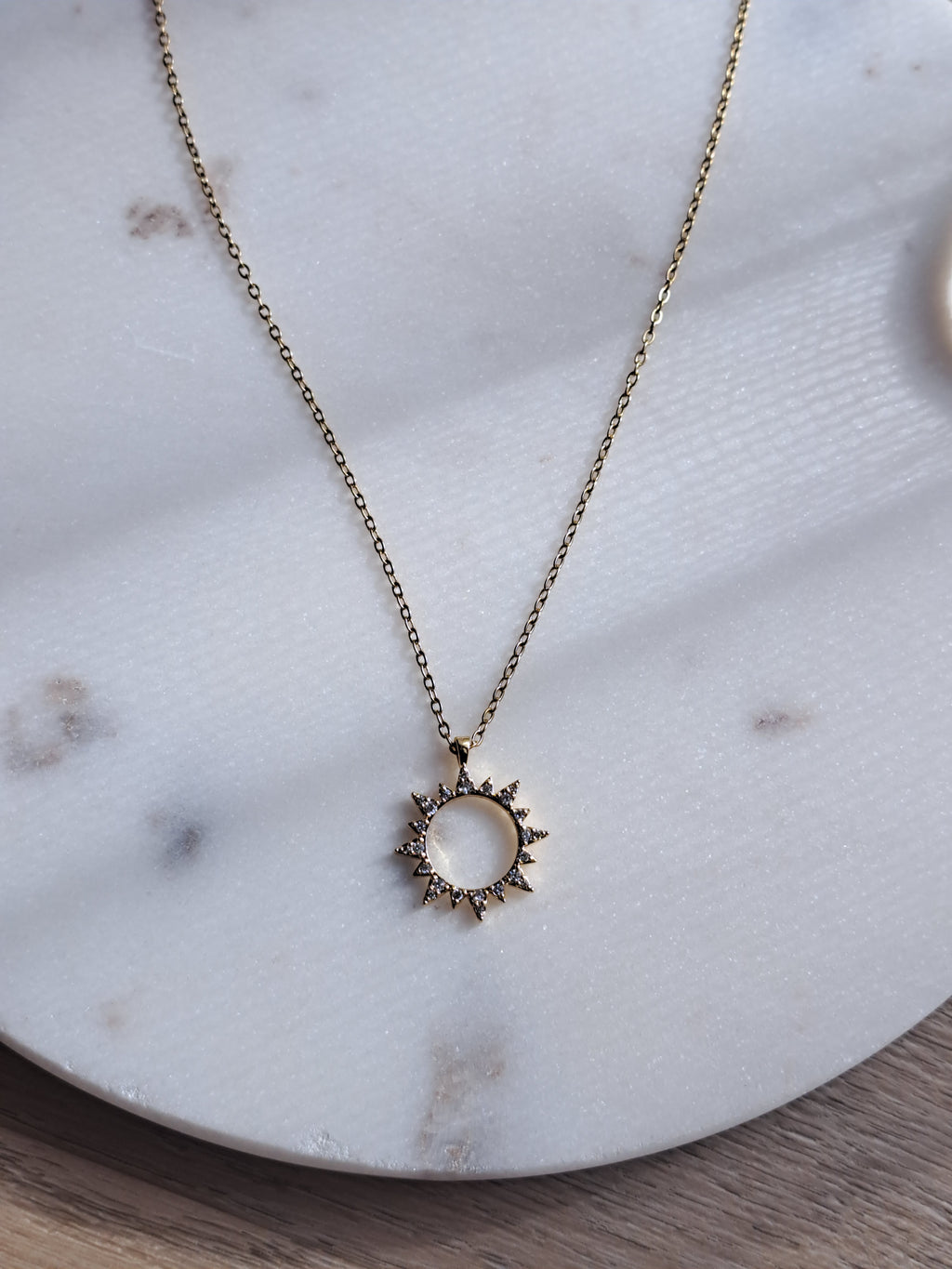 Sissy ketting - stainless steel met strass - goud