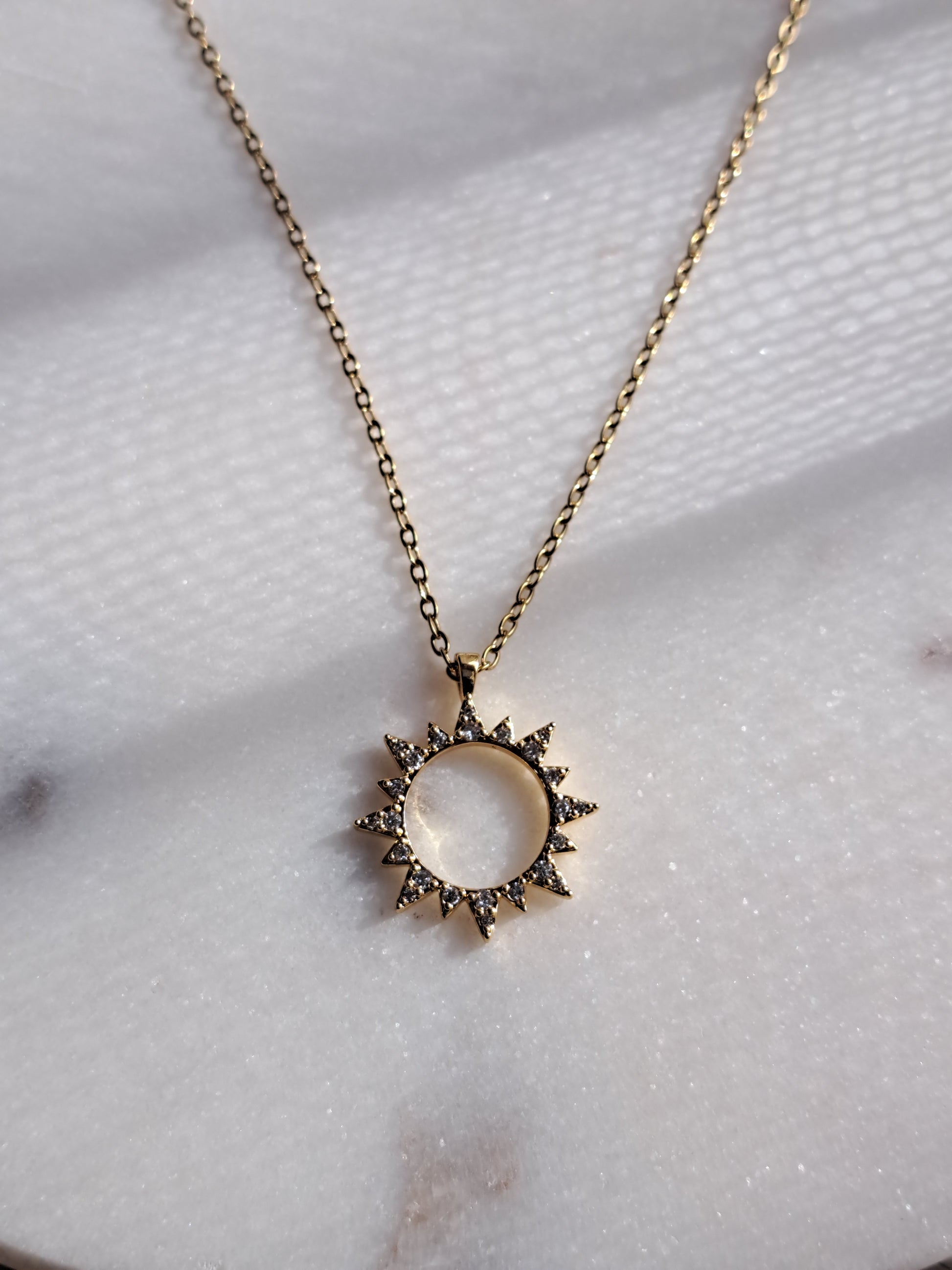 Sissy ketting - stainless steel met strass - goud