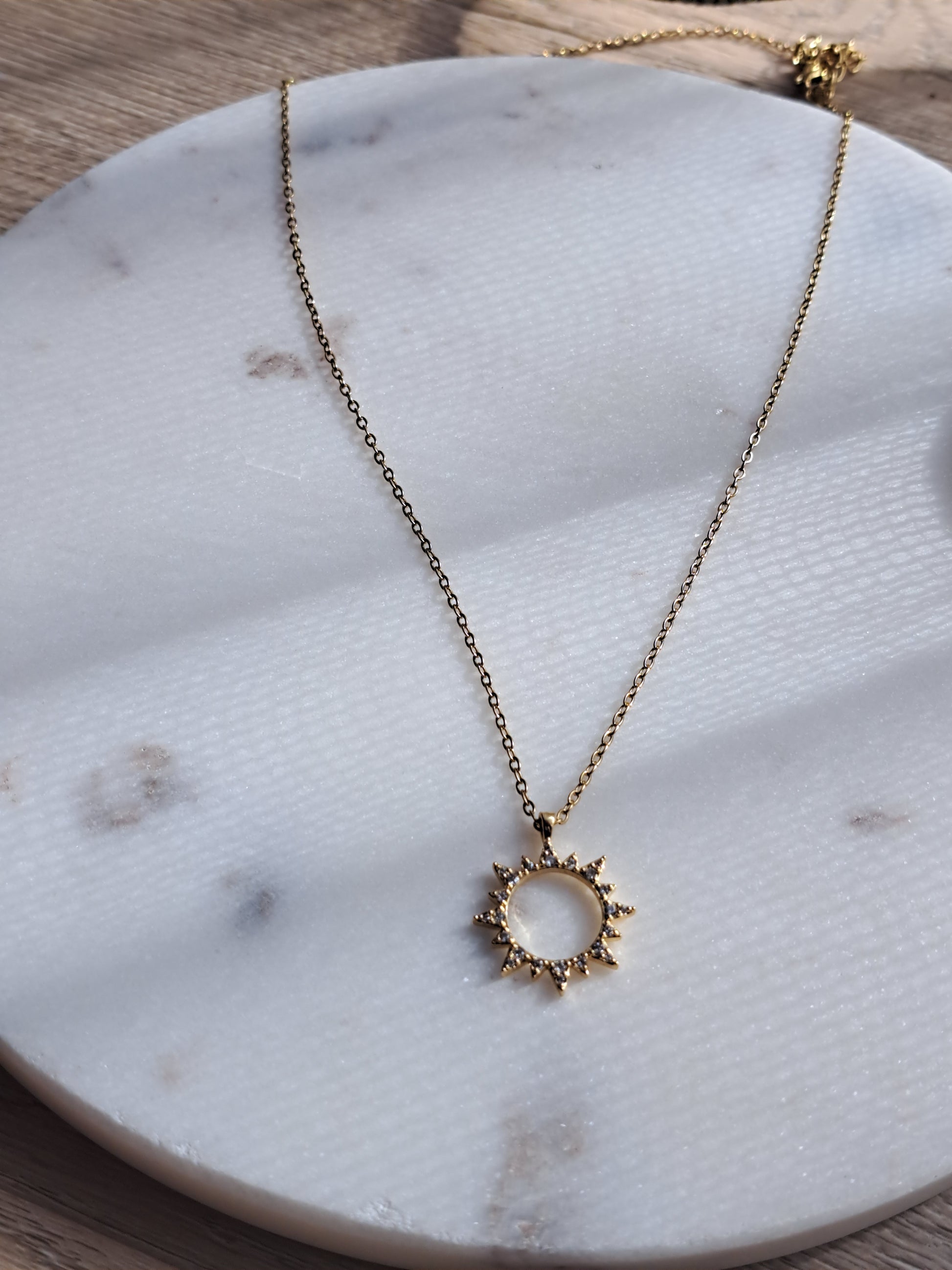 Sissy ketting - stainless steel met strass - goud