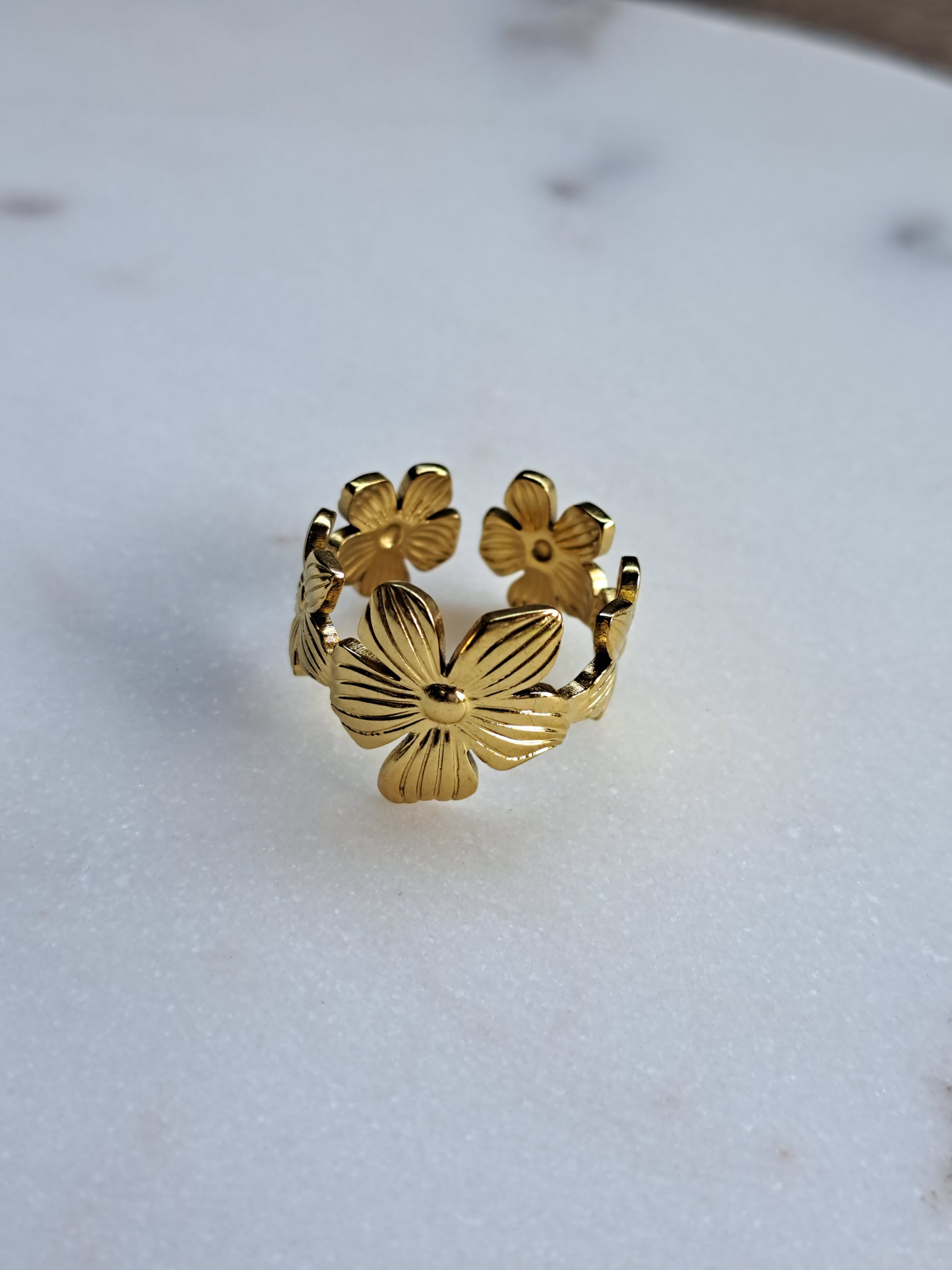 Sissy Ella bloom ring - stainless steel - goud