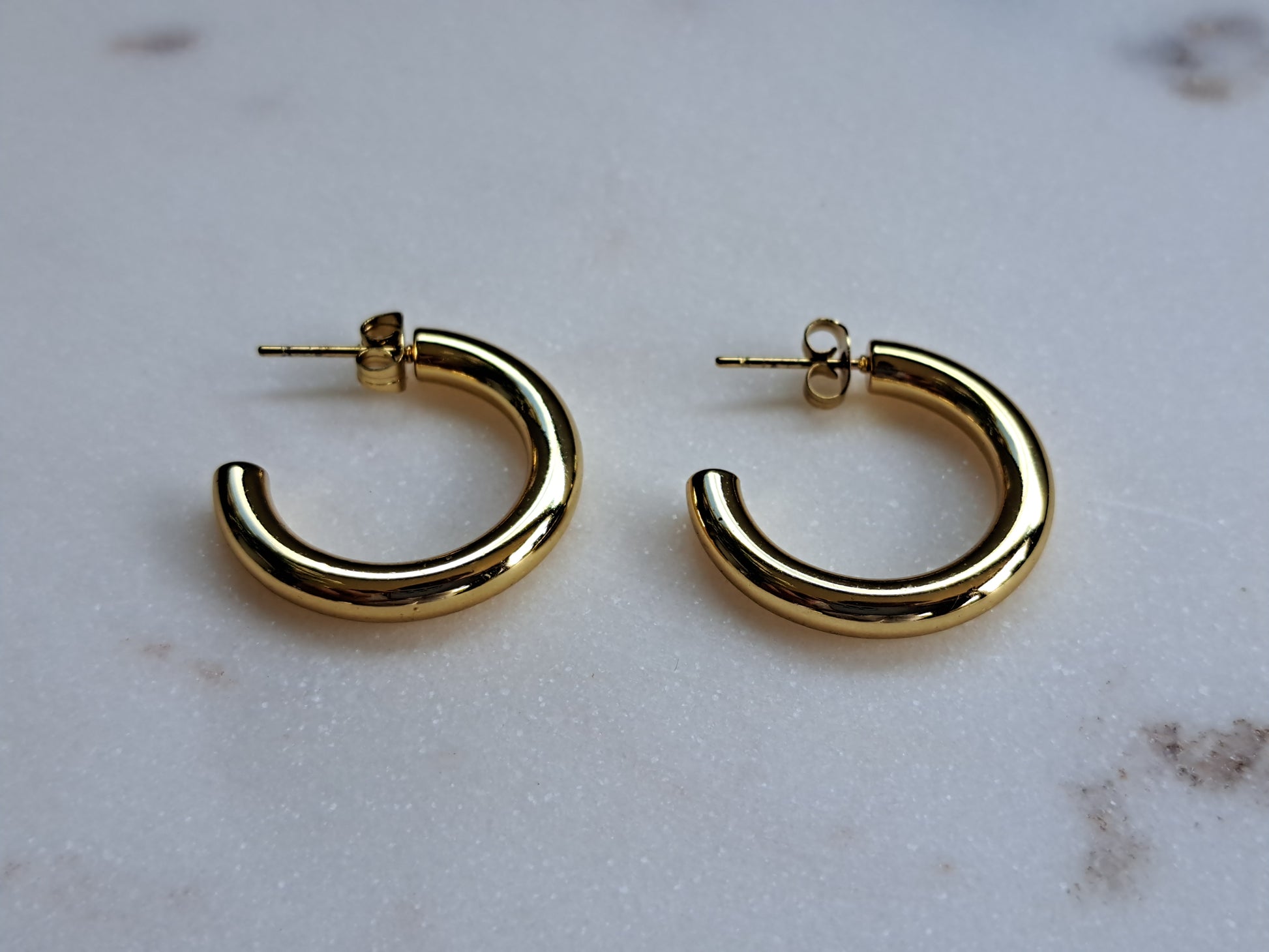 Sissy hoop oorbellen - stainless steel - goud