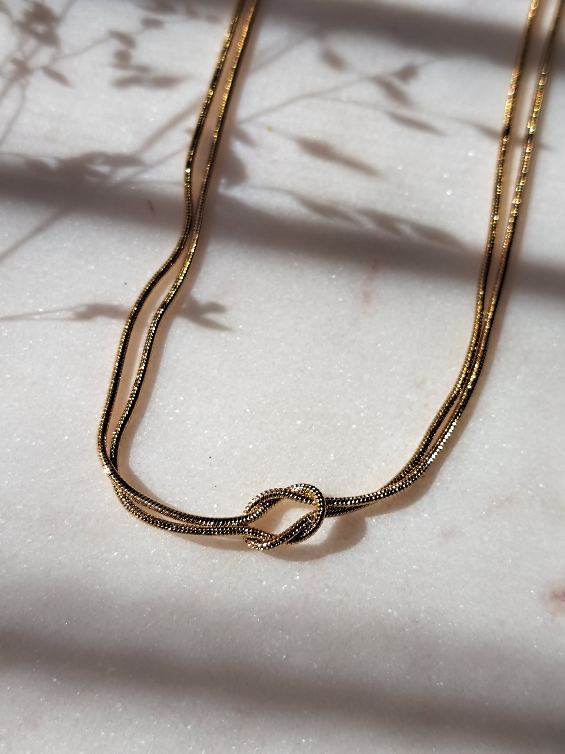 Sissy knot ketting - stainless steel - goud of zilver