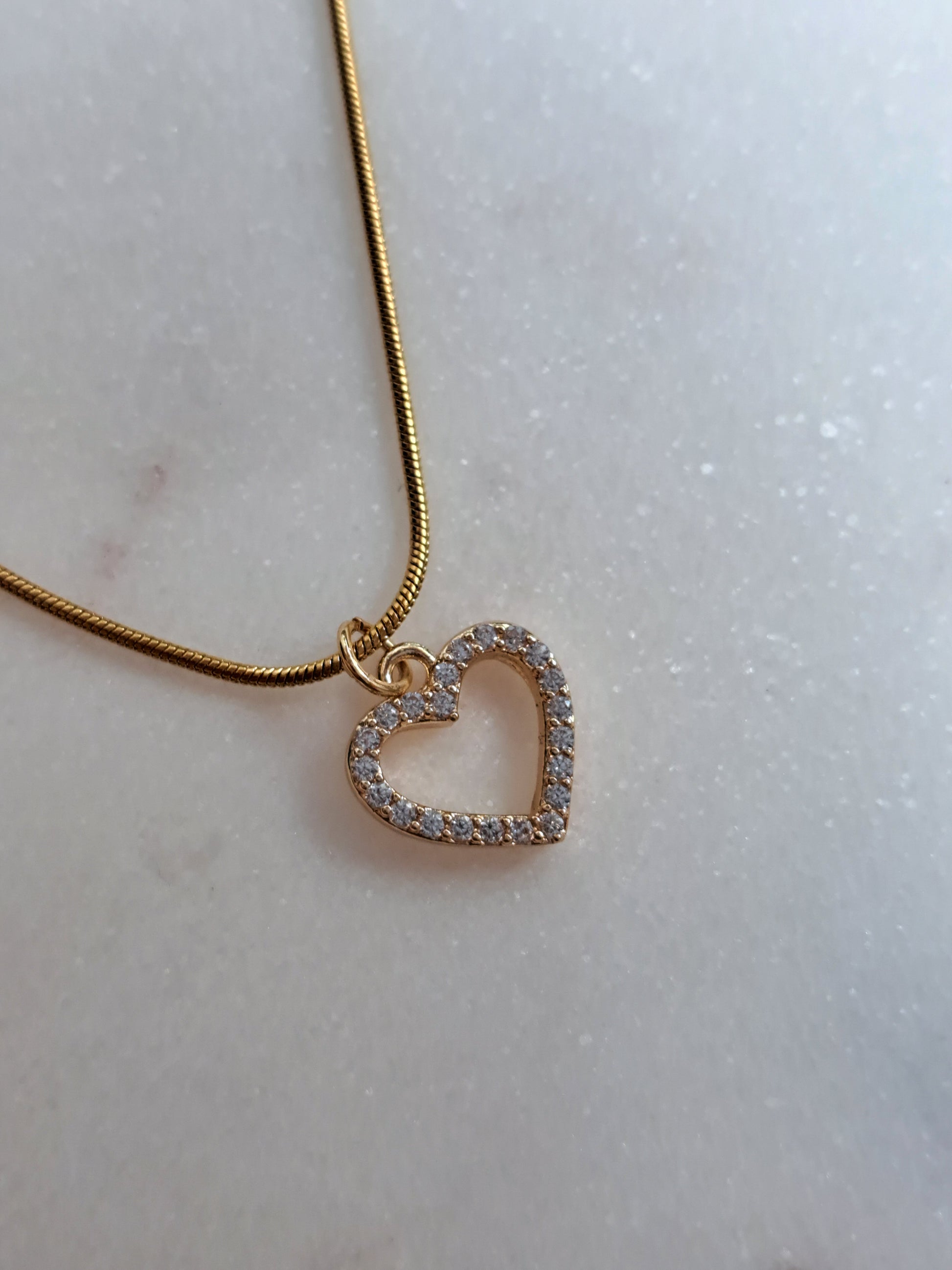 Sissy strass hart ketting - stainless steel - goud