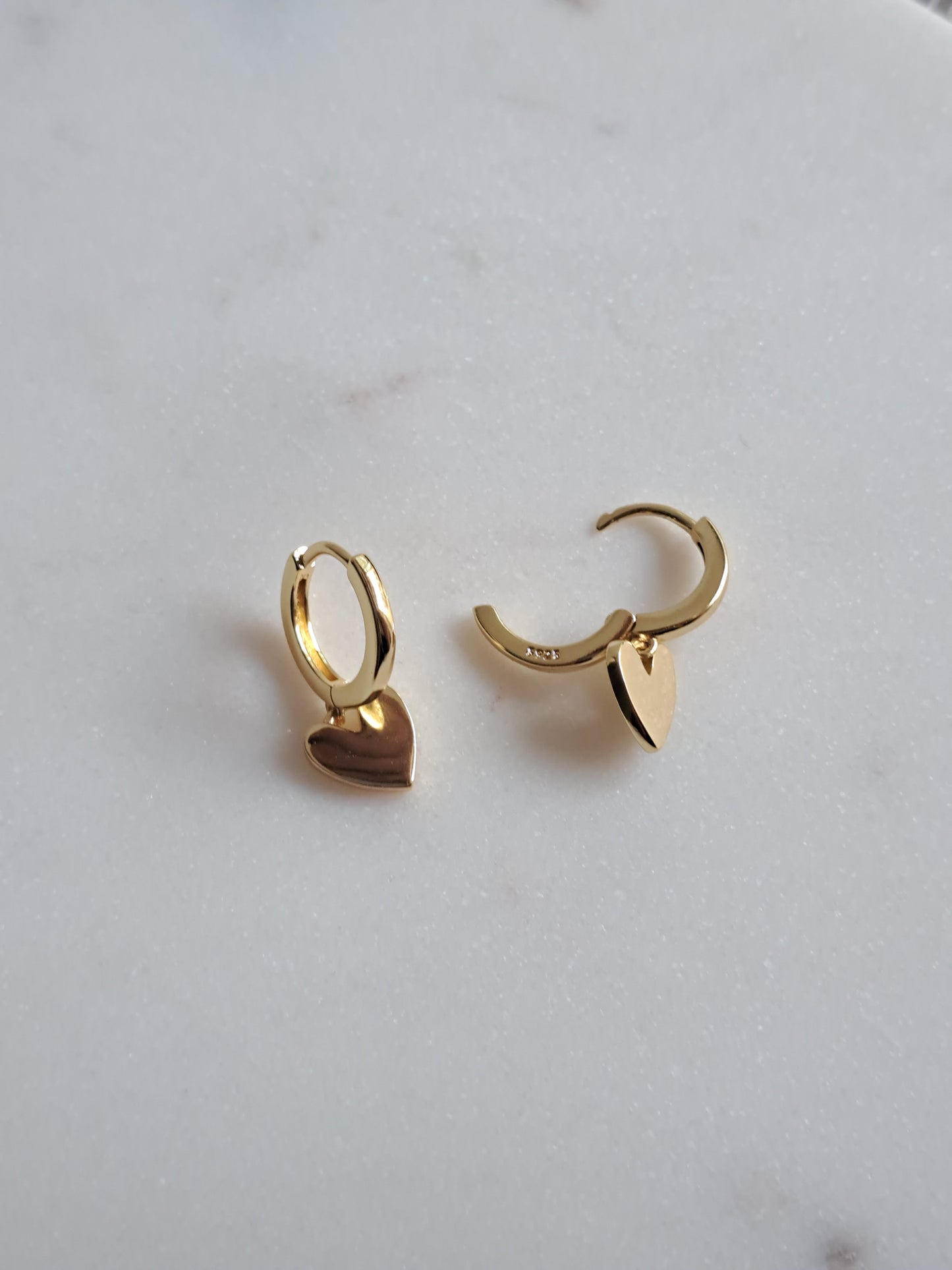 Sissy hartjes oorbellen - stainless steel - goud